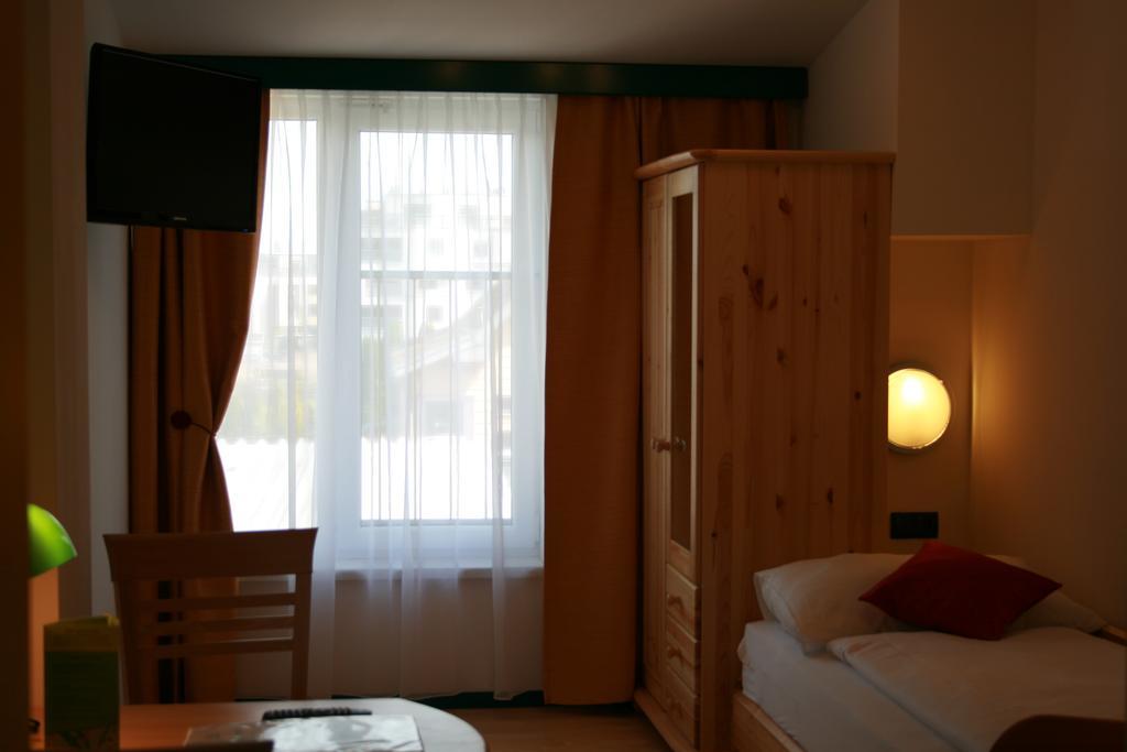 Hotel Asperner Loewe Вена Номер фото